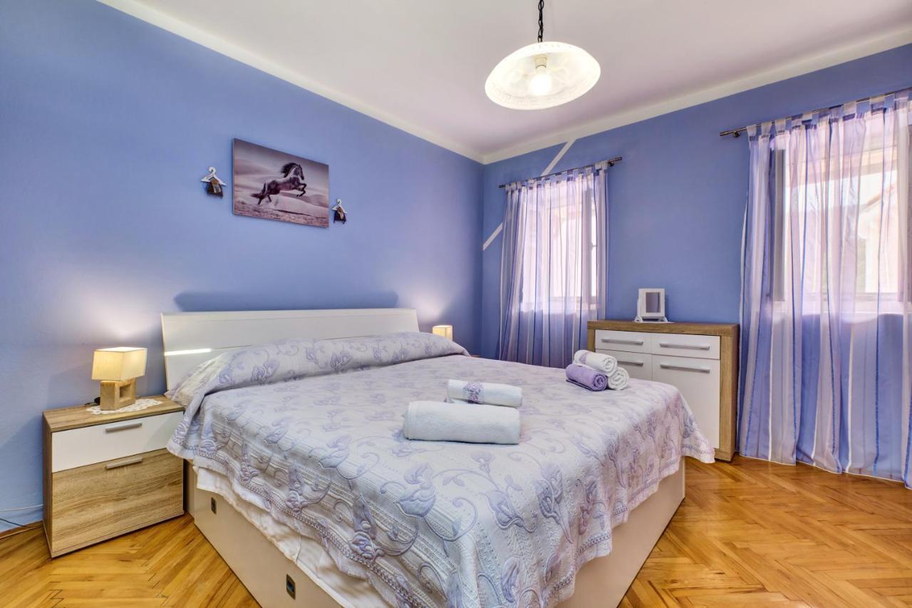 Apartments Ljubica Veli Losinj Exterior photo